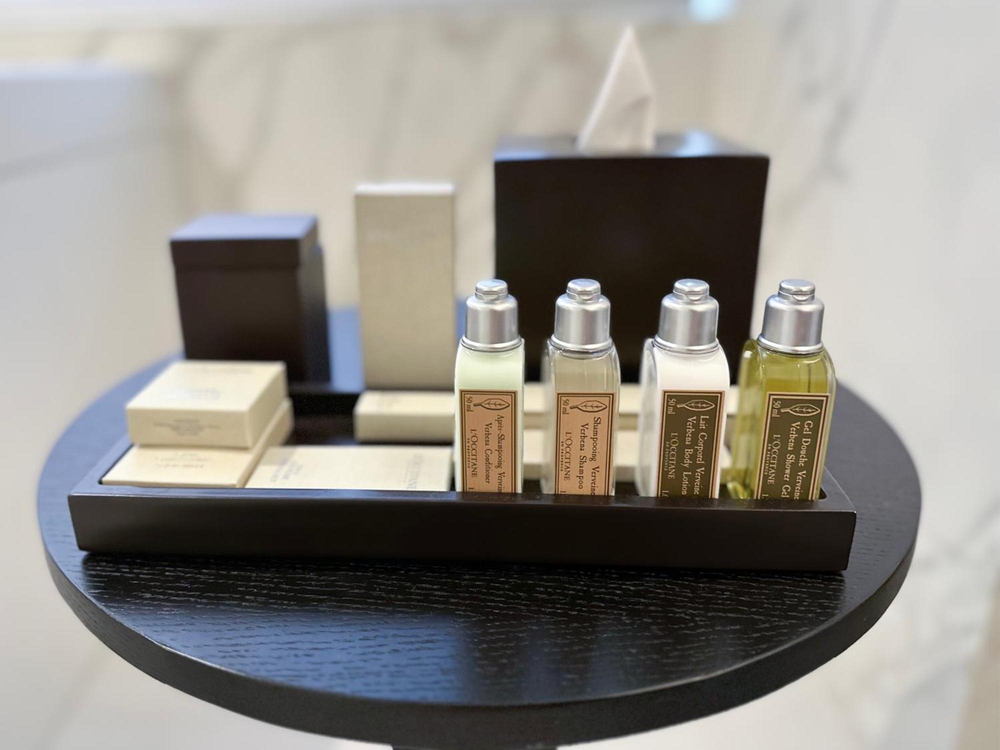 El Embajador, A Royal Hideaway Hotel Санто Доминго Екстериор снимка A set of toiletries